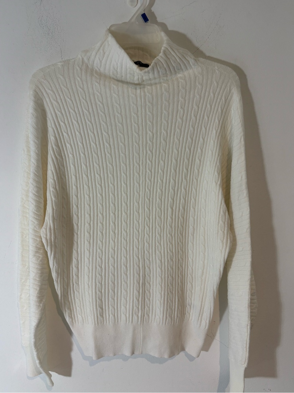 Tahari Women Medium Cable Knit Turtleneck Sweater Offwhite Business Casual Fall